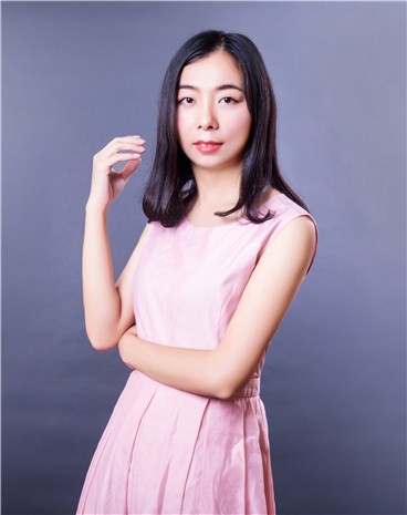 黄红霞 供应链经理 
